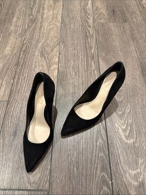 Schutz Lou Pointed Toe Pump